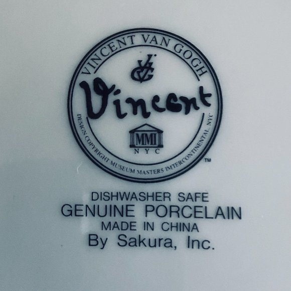 Sakura Van Gogh Meadow and Sky Serving Bowl - Picture 2 of 2